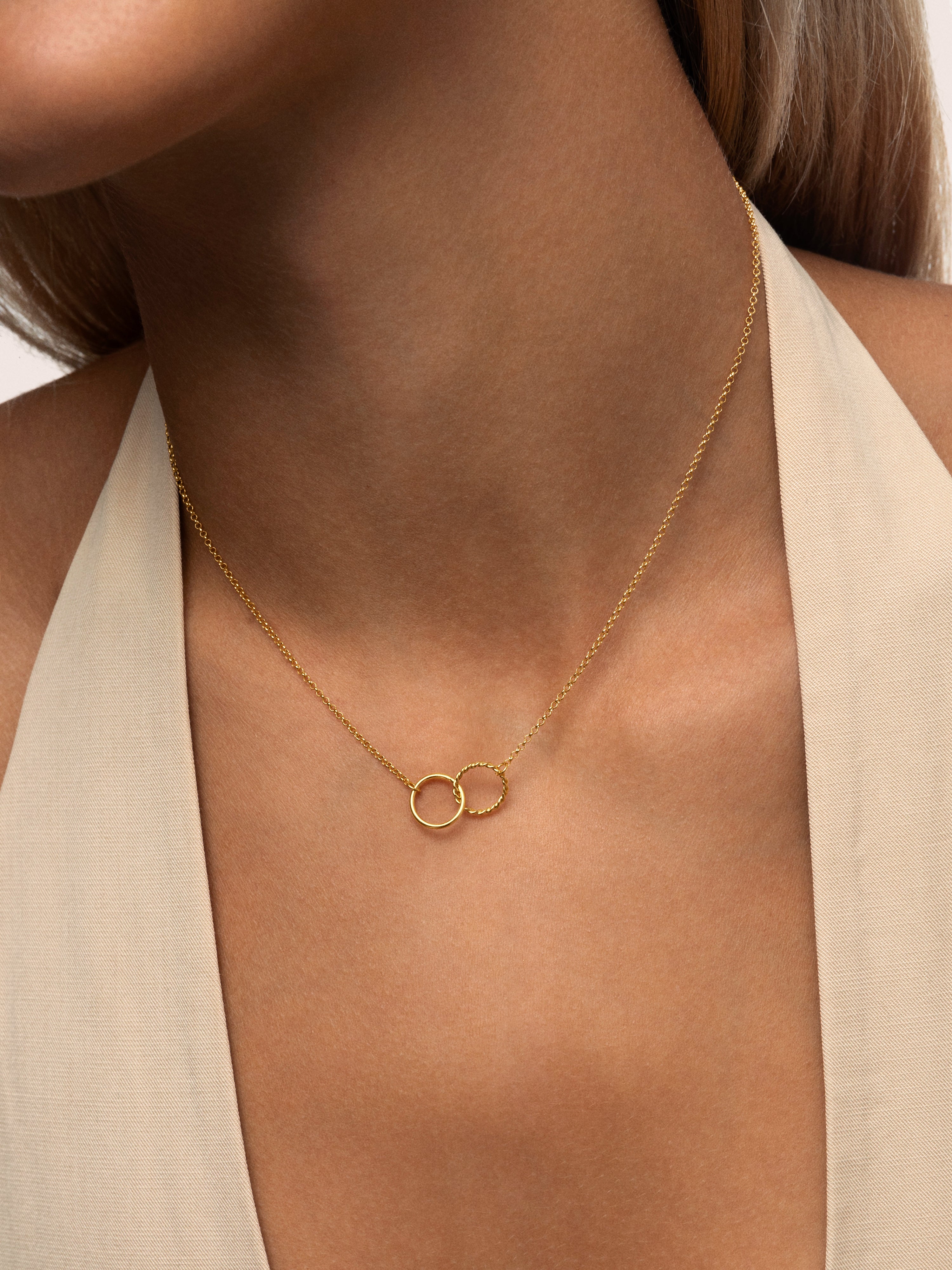 Circles Twist Gold Necklace