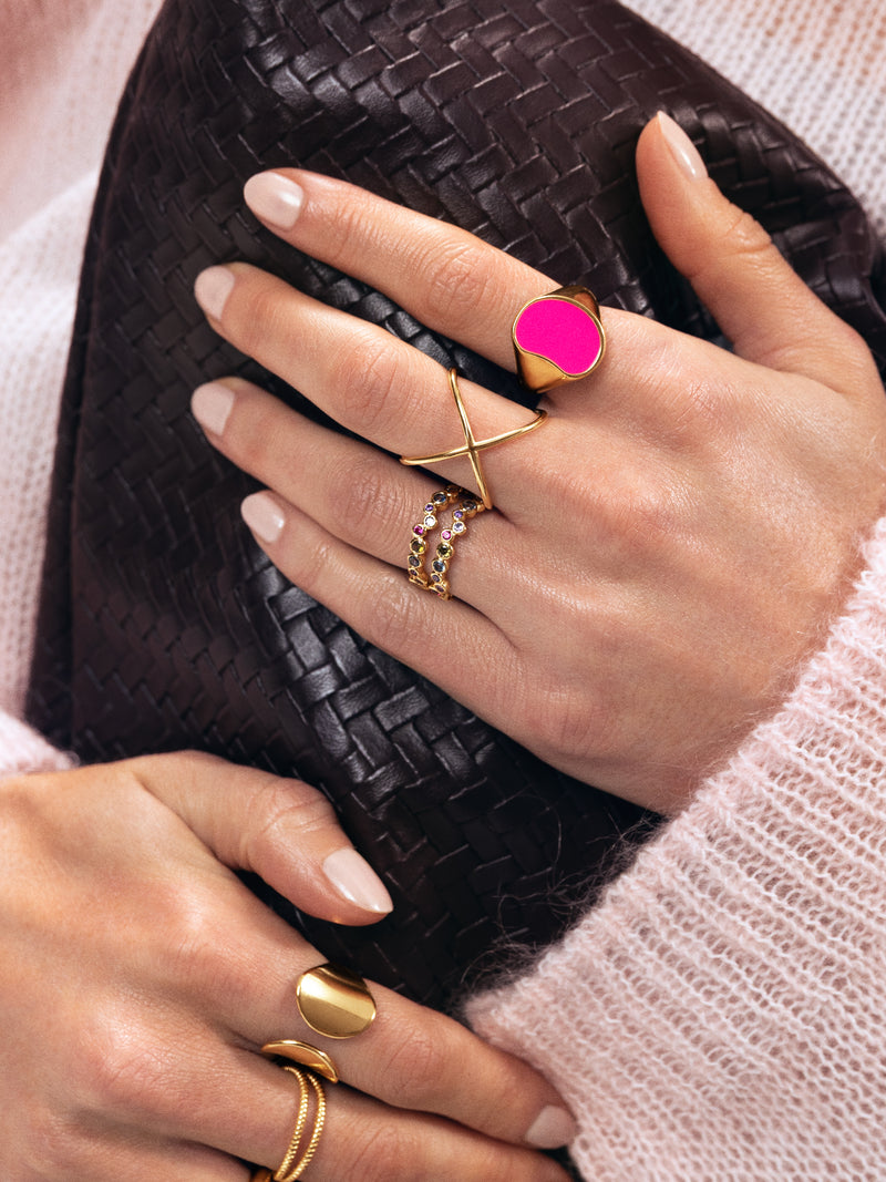 Signet Bean Neon Pink Enamel Ring, vergoldet