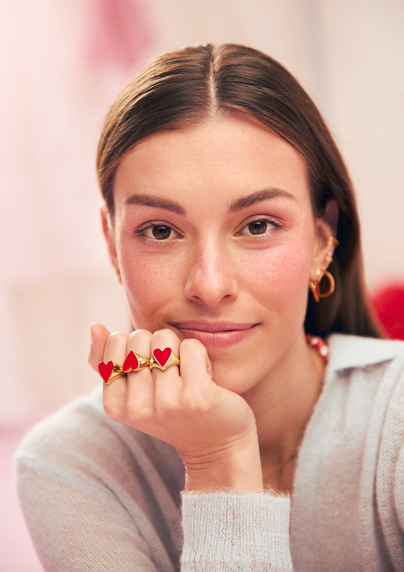 Lovely Heart Red Enamel Ring, vergoldet
