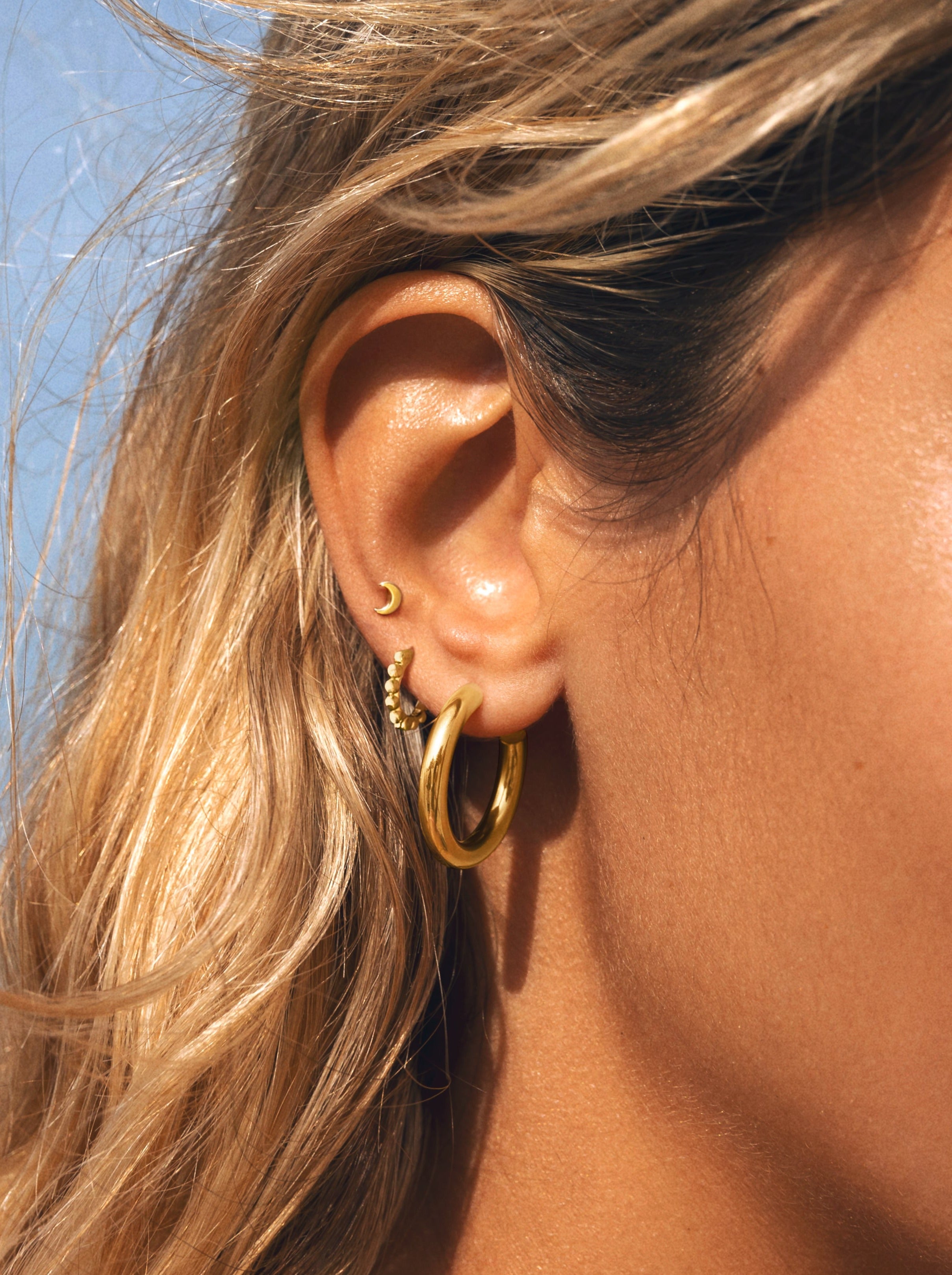 Moon Gold Single Earring