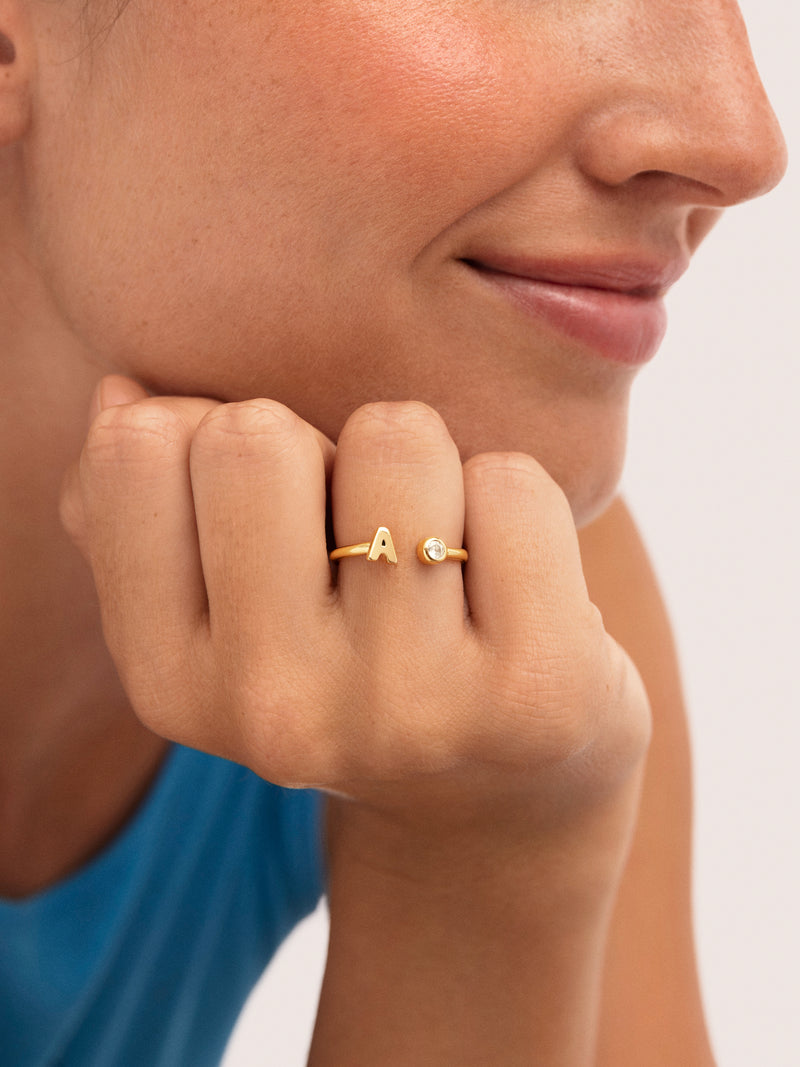 Anillo Personalizado Letter Spark Acero Baño Oro