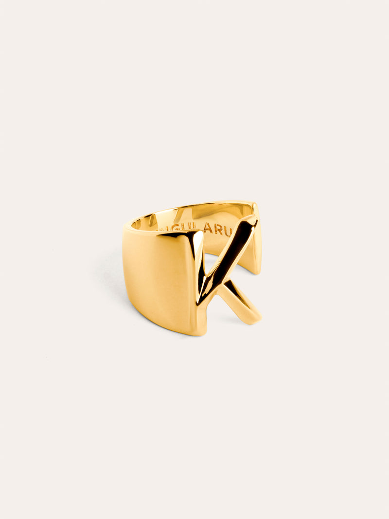Personalisierter Signet Letter Ring vergoldet
