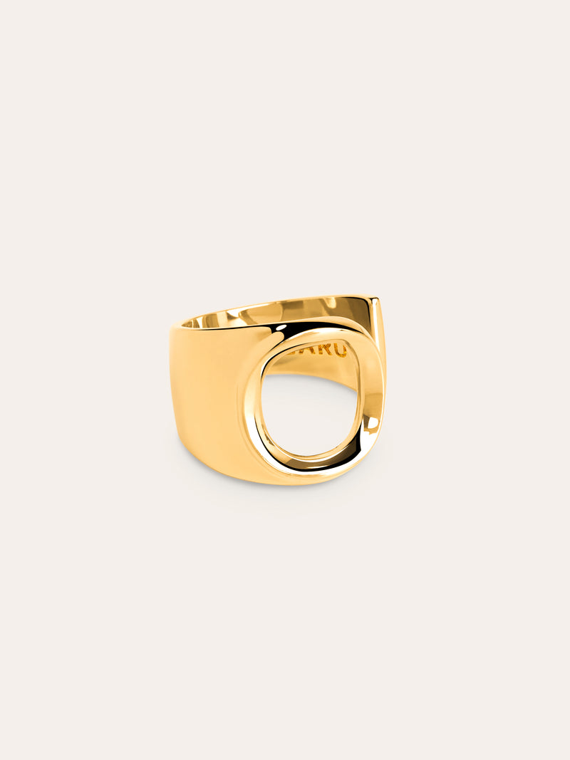 Personalisierter Signet Letter Ring vergoldet
