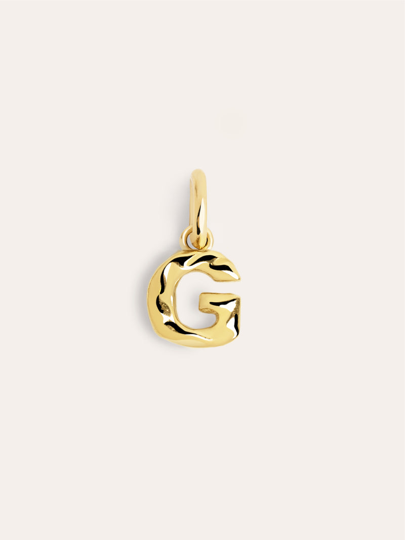 Organic Letter Charm Silber, vergoldet
