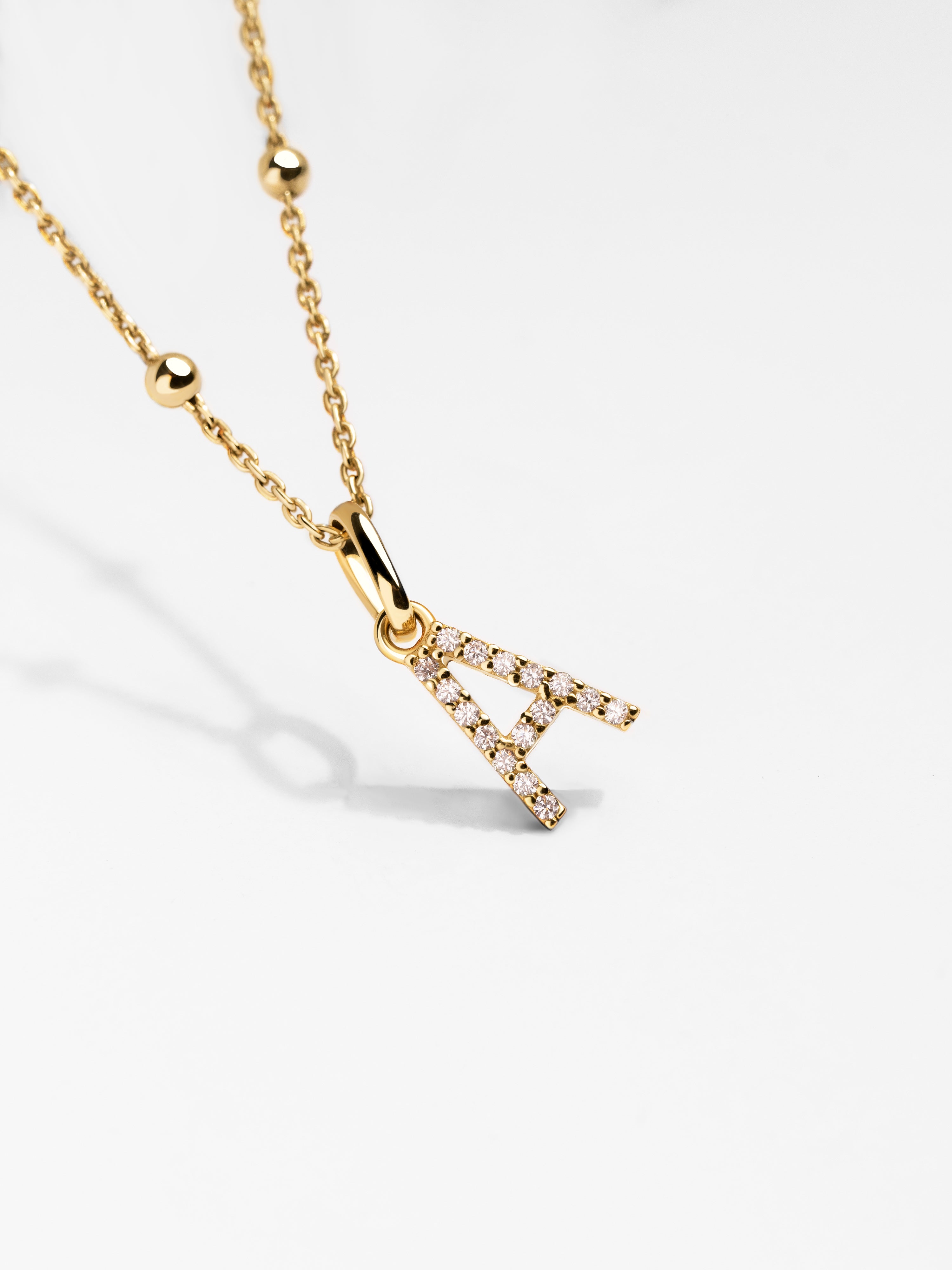 Collar Personalizado Dots Letter Spark Plata Baño Oro
