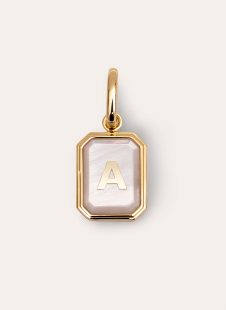 Charm Personalizzato Letter Madreperla Placcato Oro