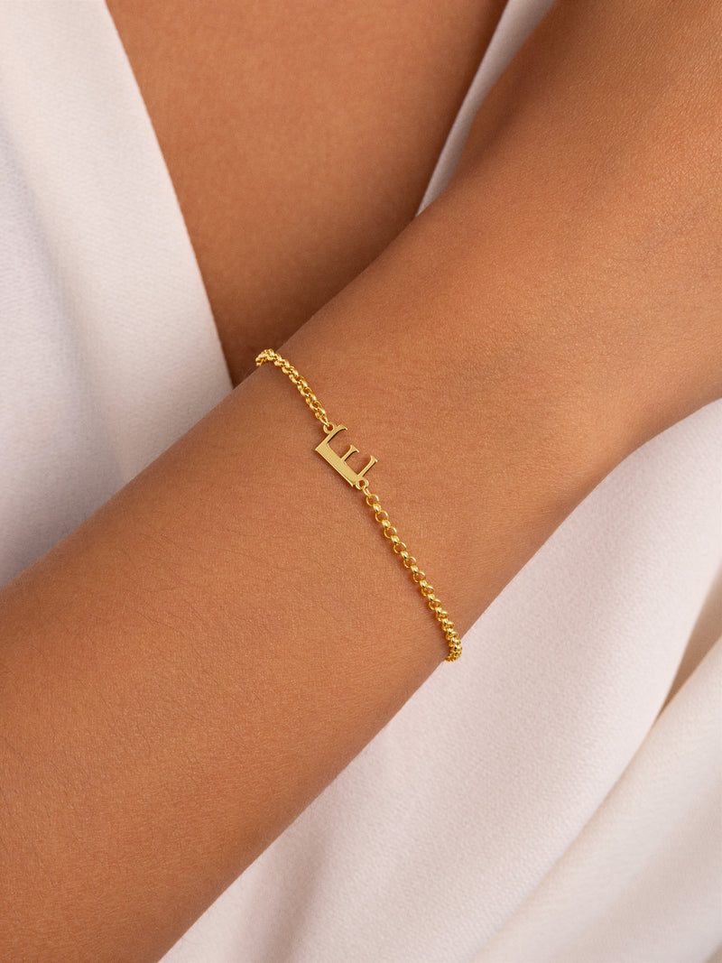 Single Letter Armband Silber, vergoldet