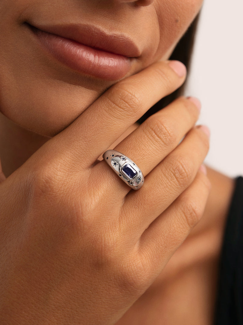 Charlotte Blauer Ring