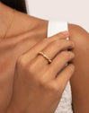 Anillo Tressia Baño Oro - puesto en modelo