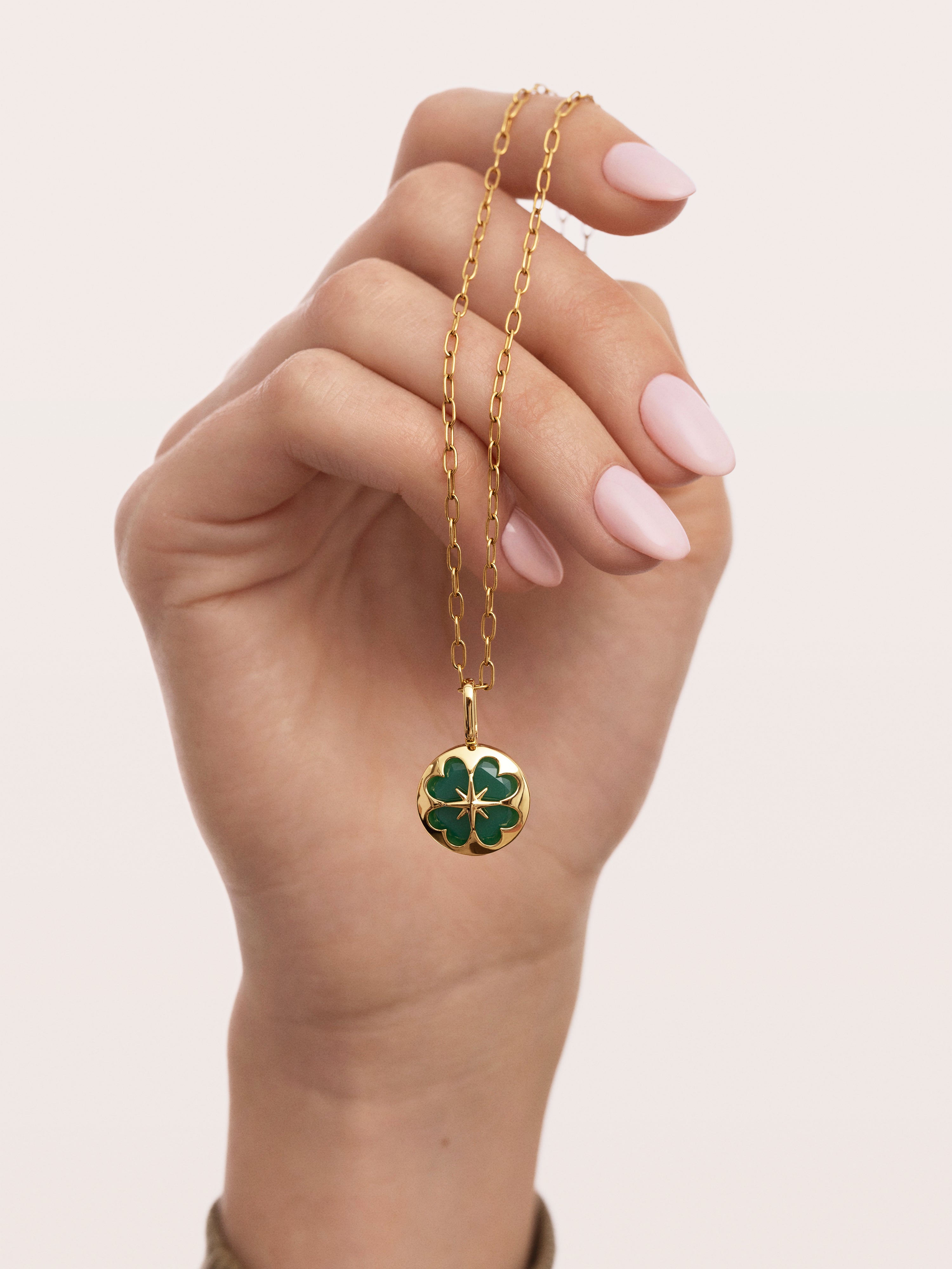 Charm Kleeblatt Achat 18kt vergoldet