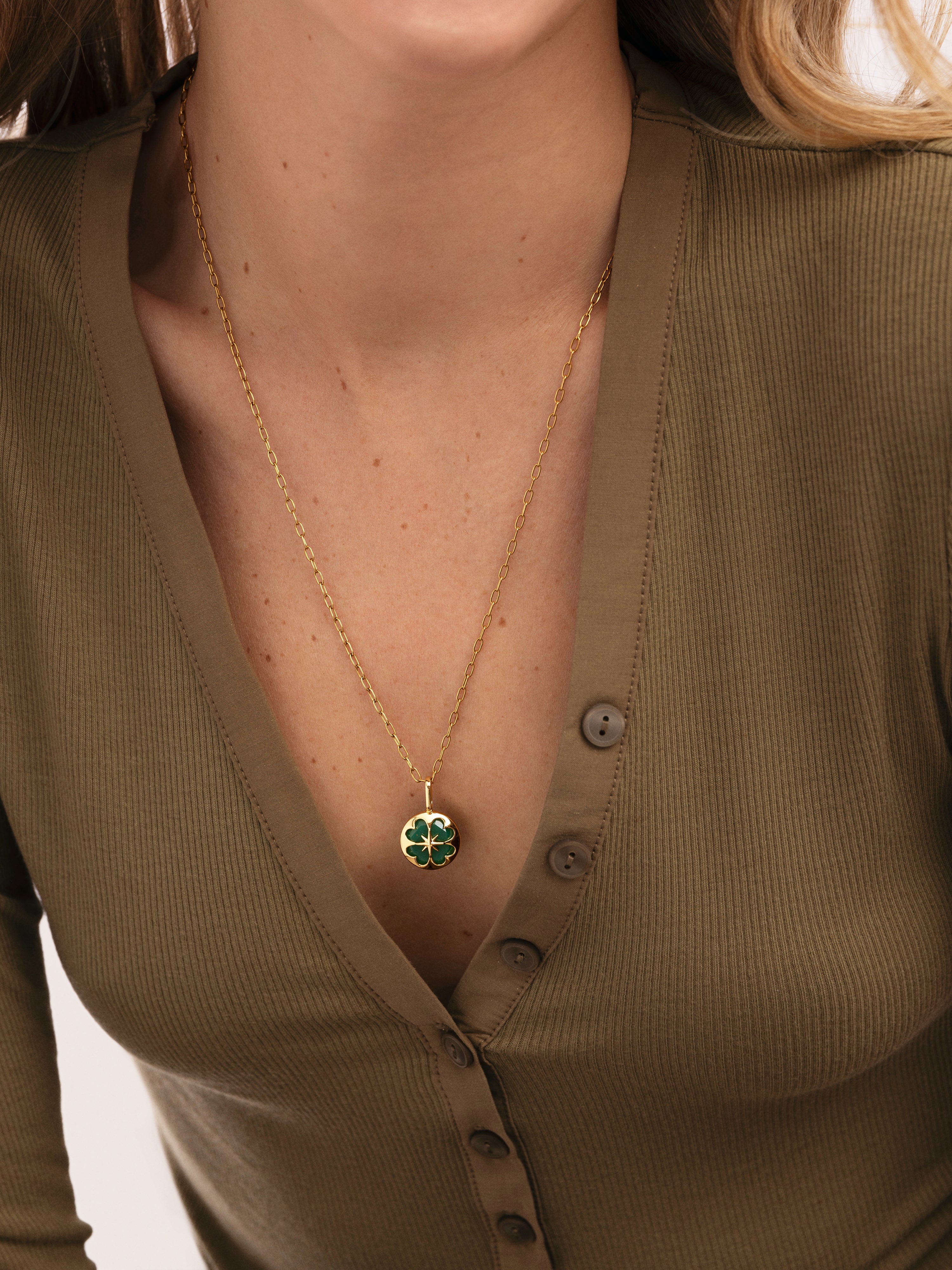 Charm Kleeblatt Achat 18kt vergoldet