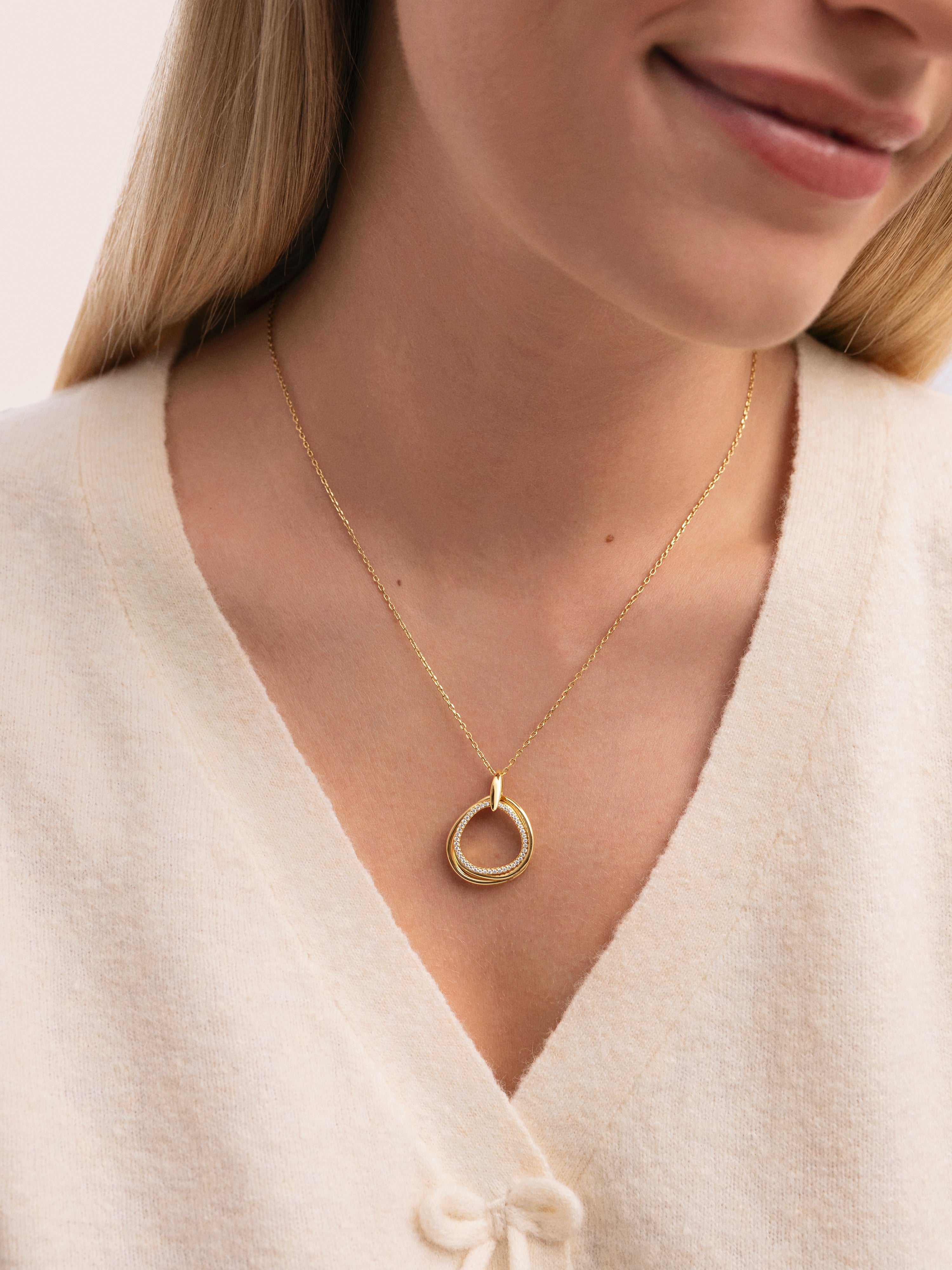 Oria Gold Necklace