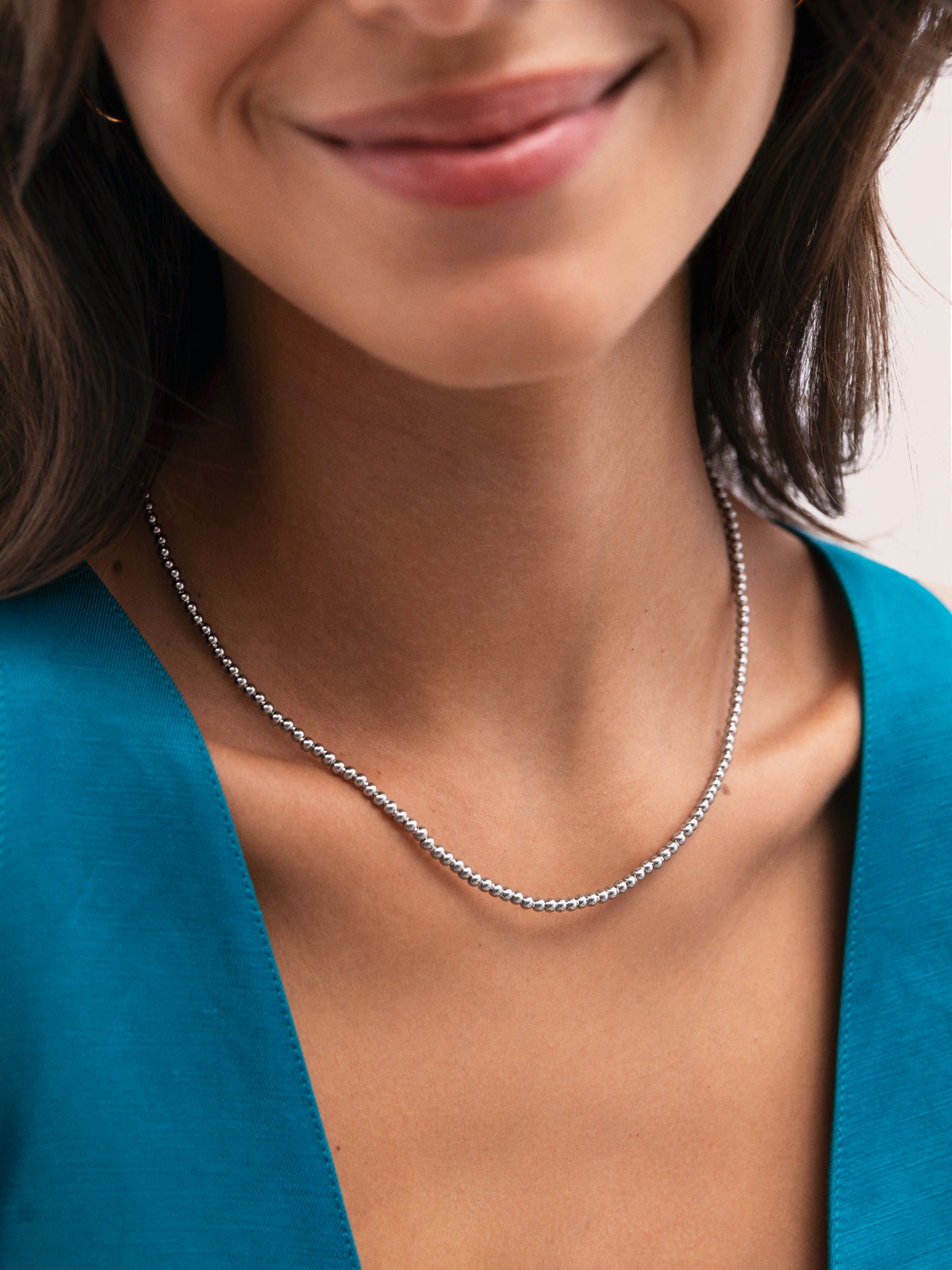 Collier Rosario Acier - puesto en modelo