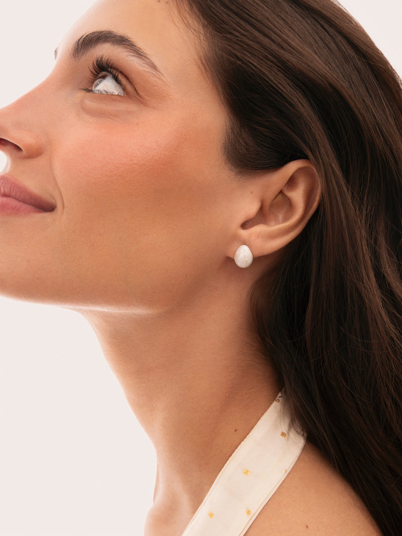 Alea White Enamel Drop Earrings Steel Gold Plated