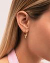 Midnight Sky Gold-Plated Earrings - puesto en modelo