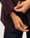 Pulsera Sierpe Acero Baño Oro - puesto en modelo